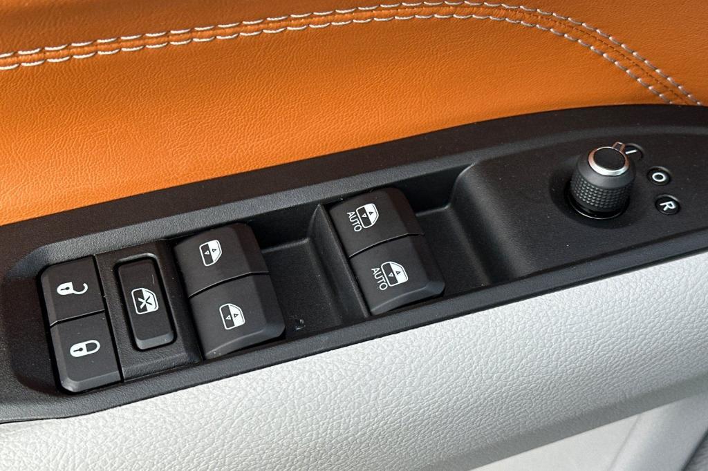 used 2022 Jeep Compass car, priced at $22,990