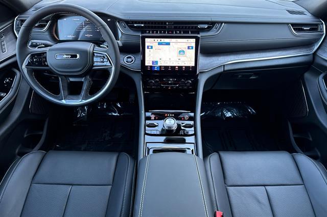 new 2025 Jeep Grand Cherokee car, priced at $58,051