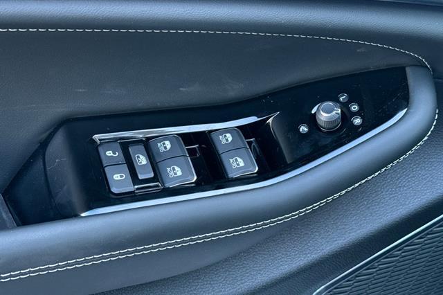 new 2025 Jeep Grand Cherokee car, priced at $58,051