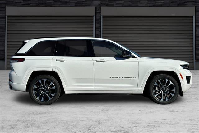 new 2025 Jeep Grand Cherokee car