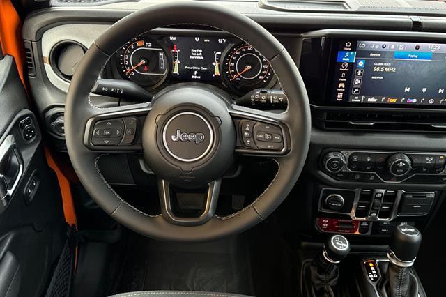 new 2025 Jeep Wrangler car
