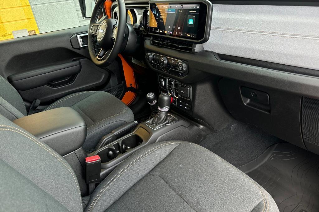 new 2025 Jeep Wrangler car