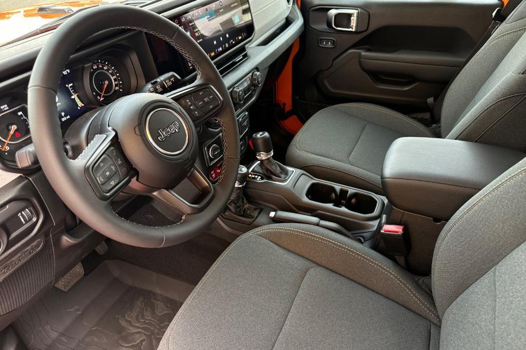 new 2025 Jeep Wrangler car