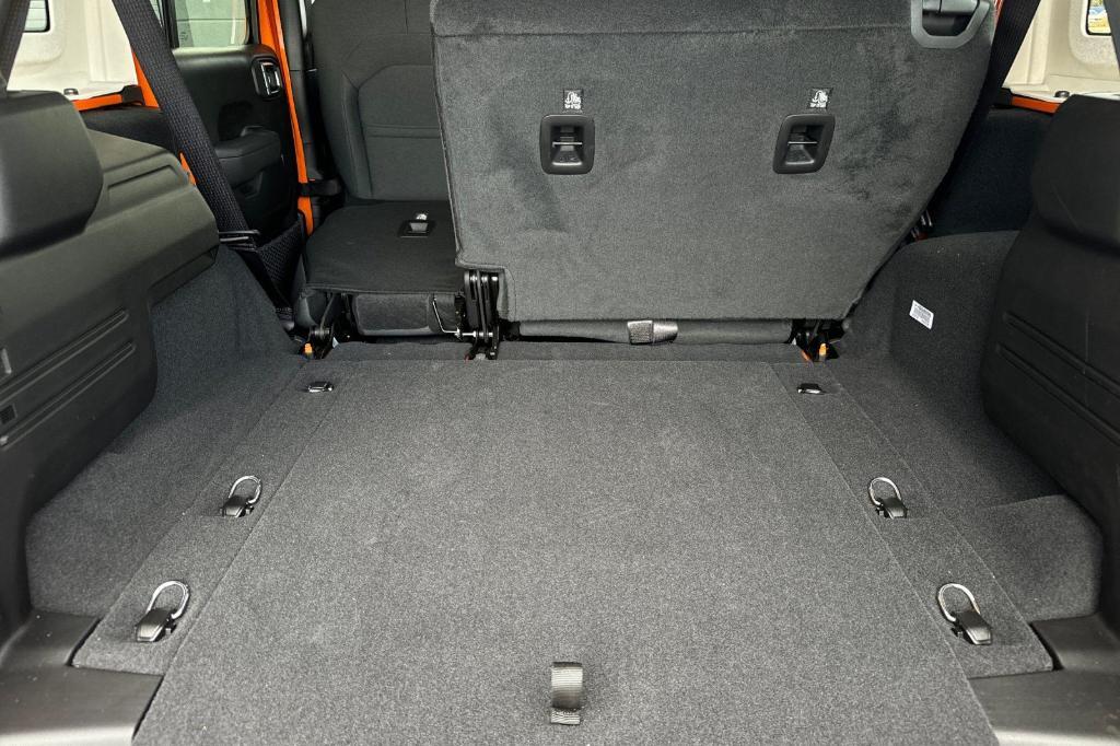 new 2025 Jeep Wrangler car