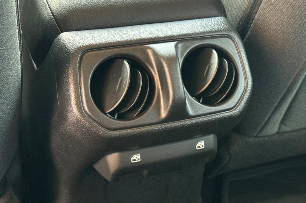 new 2025 Jeep Wrangler car