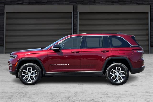 new 2024 Jeep Grand Cherokee car, priced at $45,991