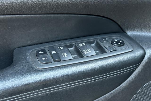 used 2021 Jeep Grand Cherokee car, priced at $22,990
