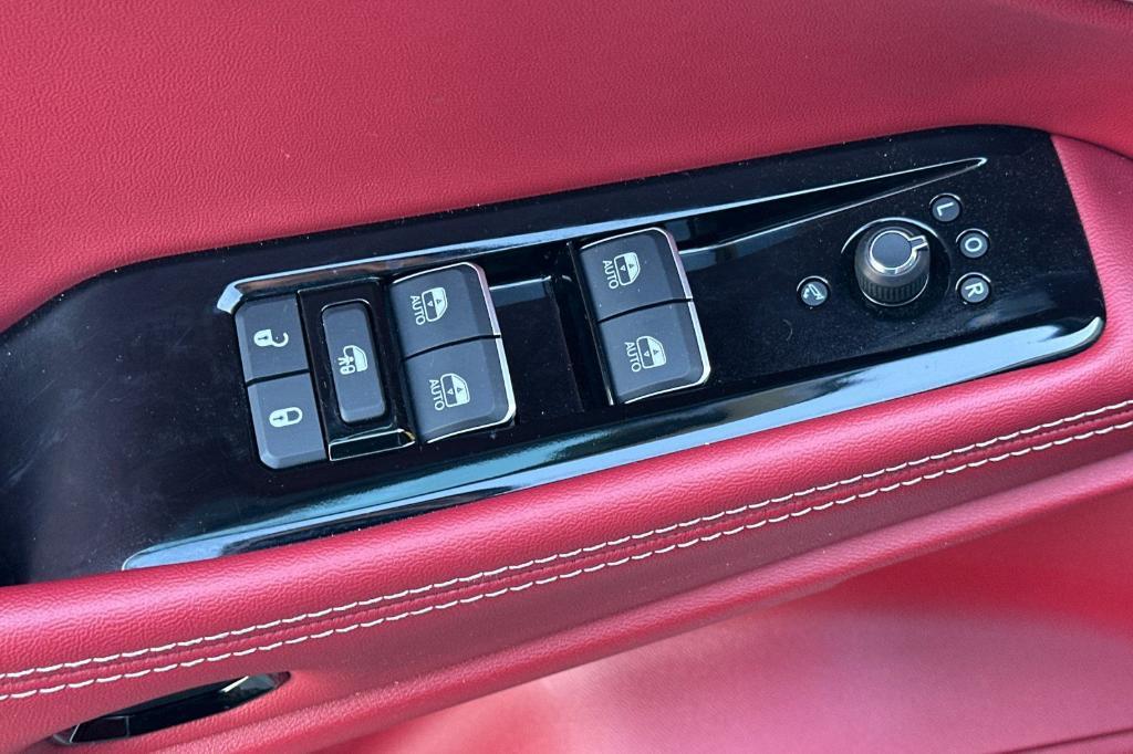 used 2024 Jeep Wagoneer S car, priced at $44,795