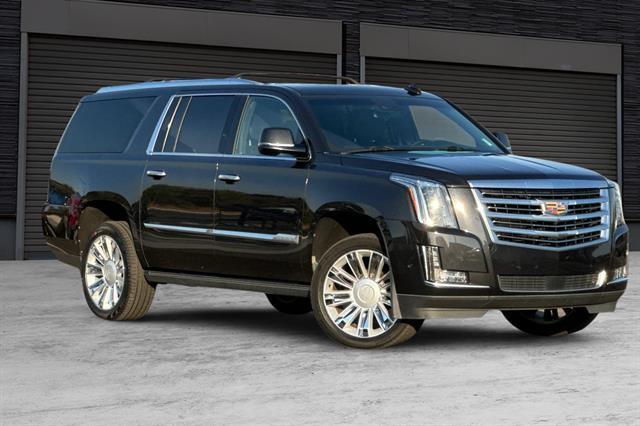 used 2019 Cadillac Escalade ESV car, priced at $34,691