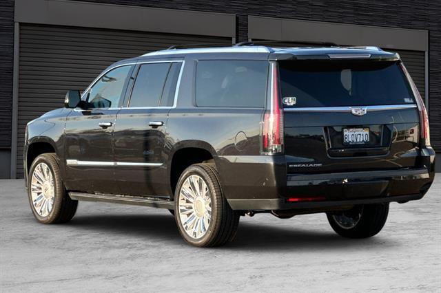 used 2019 Cadillac Escalade ESV car, priced at $34,691