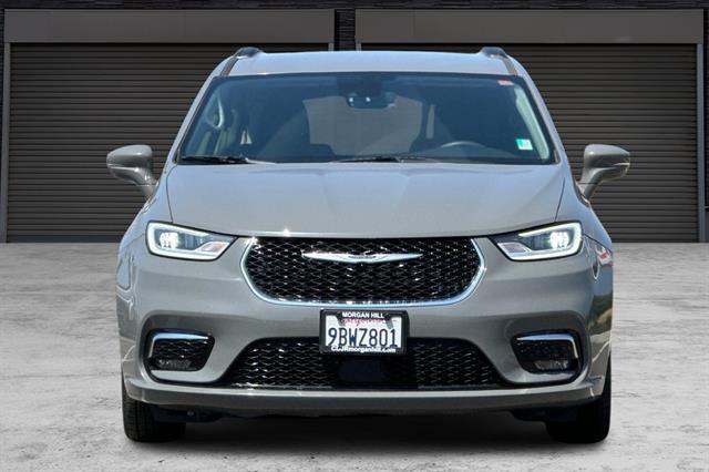 used 2022 Chrysler Pacifica car, priced at $20,091