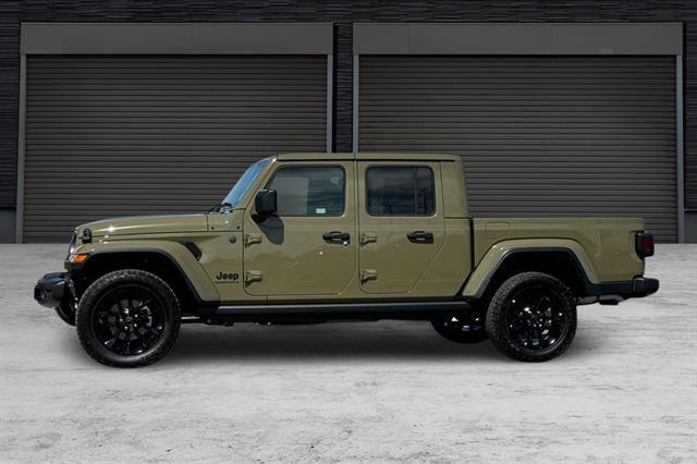 used 2025 Jeep Gladiator car, priced at $38,994
