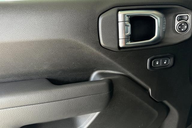 used 2025 Jeep Gladiator car, priced at $38,994
