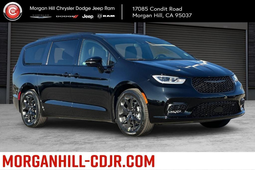 new 2026 Chrysler Pacifica car, priced at $47,080