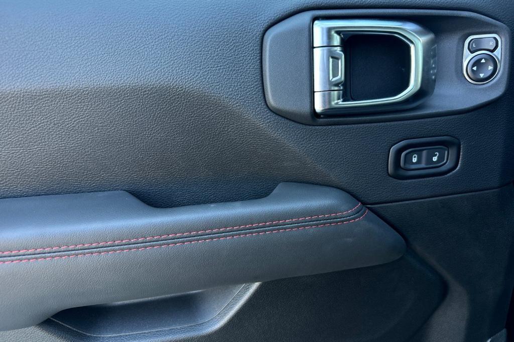 new 2025 Jeep Wrangler car, priced at $72,545