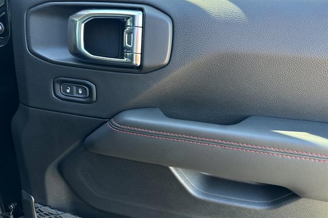 new 2025 Jeep Wrangler car, priced at $70,045