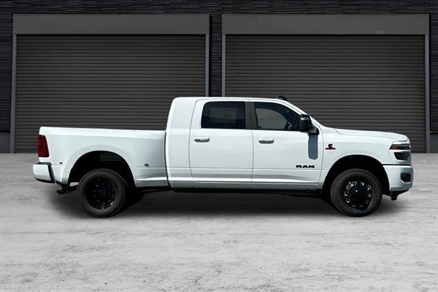 new 2025 Ram 3500 car, priced at $88,570