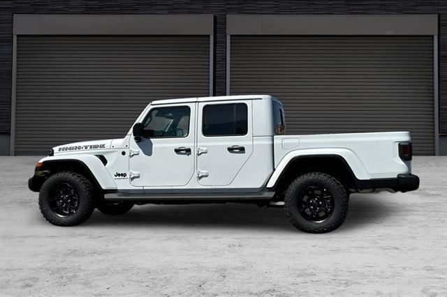 new 2025 Jeep Gladiator car, priced at $46,782