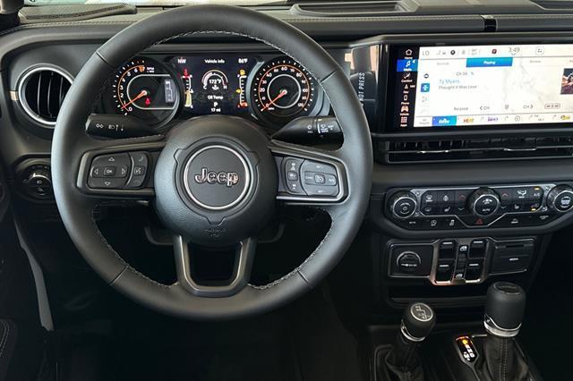 new 2025 Jeep Gladiator car, priced at $46,782