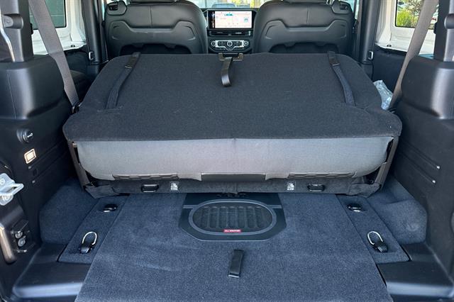 new 2025 Jeep Wrangler car, priced at $55,085