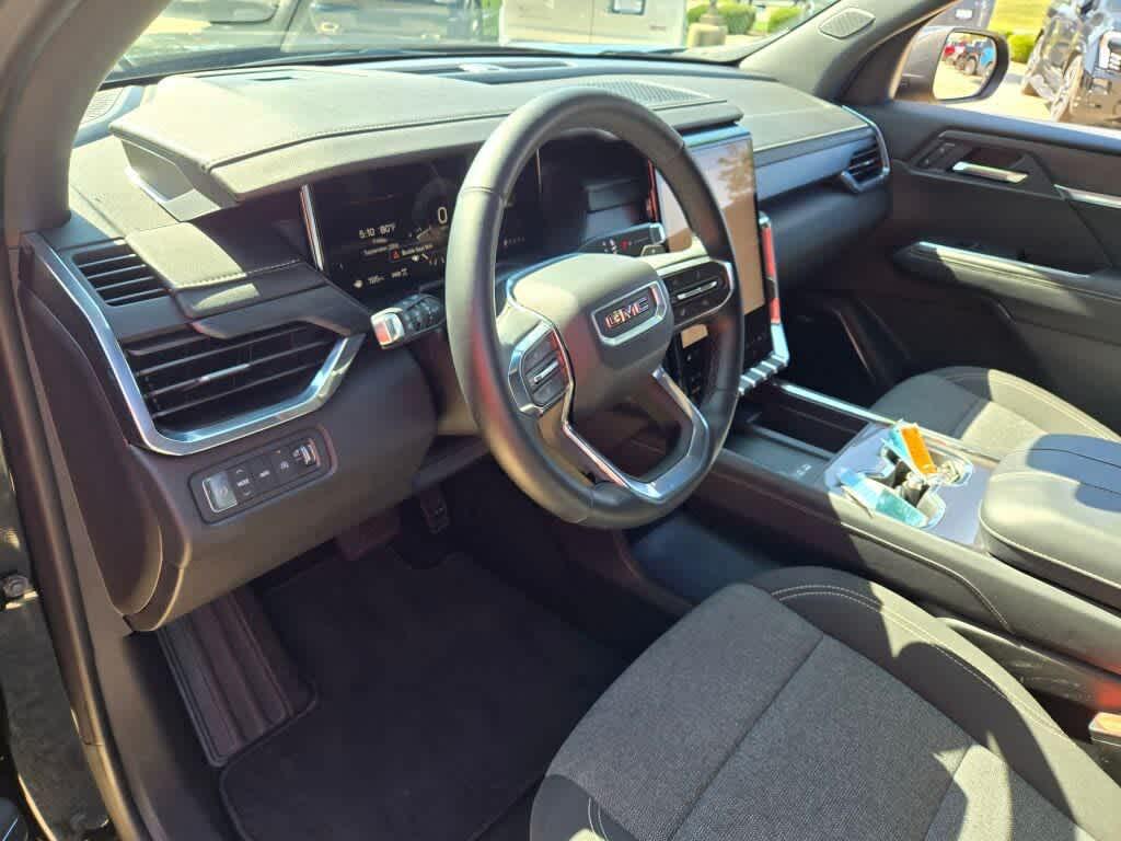 used 2025 GMC Acadia car, priced at $38,995