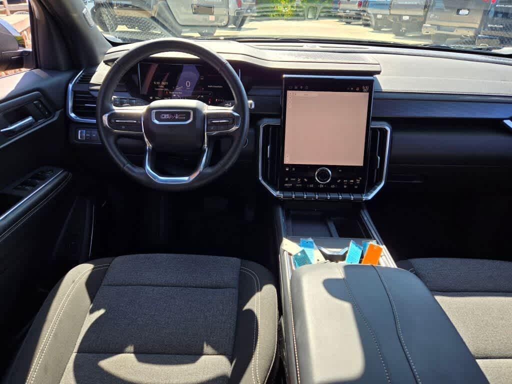 used 2025 GMC Acadia car, priced at $38,995