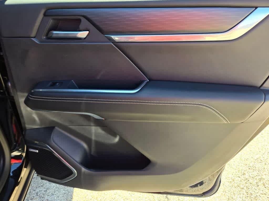 used 2025 GMC Acadia car, priced at $38,995