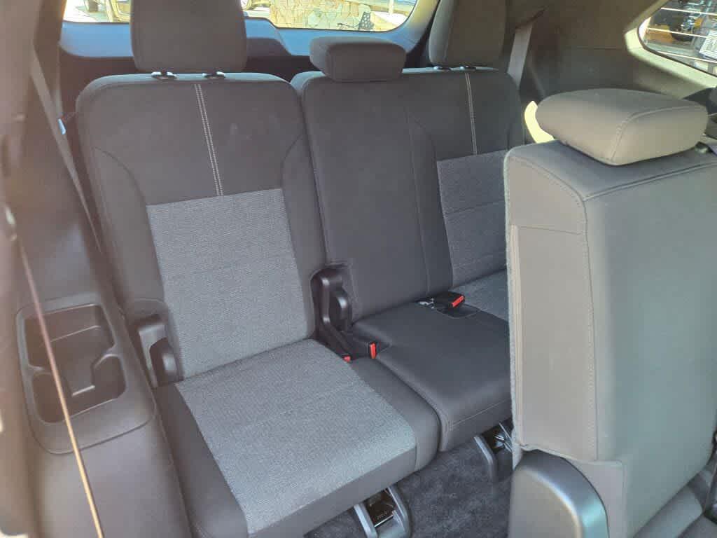 used 2025 GMC Acadia car, priced at $38,995