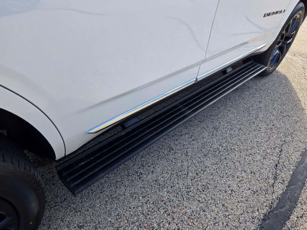 used 2022 GMC Yukon car, priced at $52,995