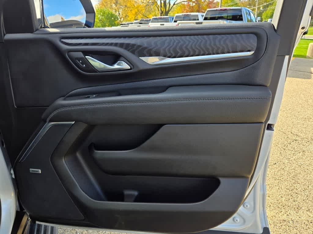 used 2022 GMC Yukon car, priced at $52,995