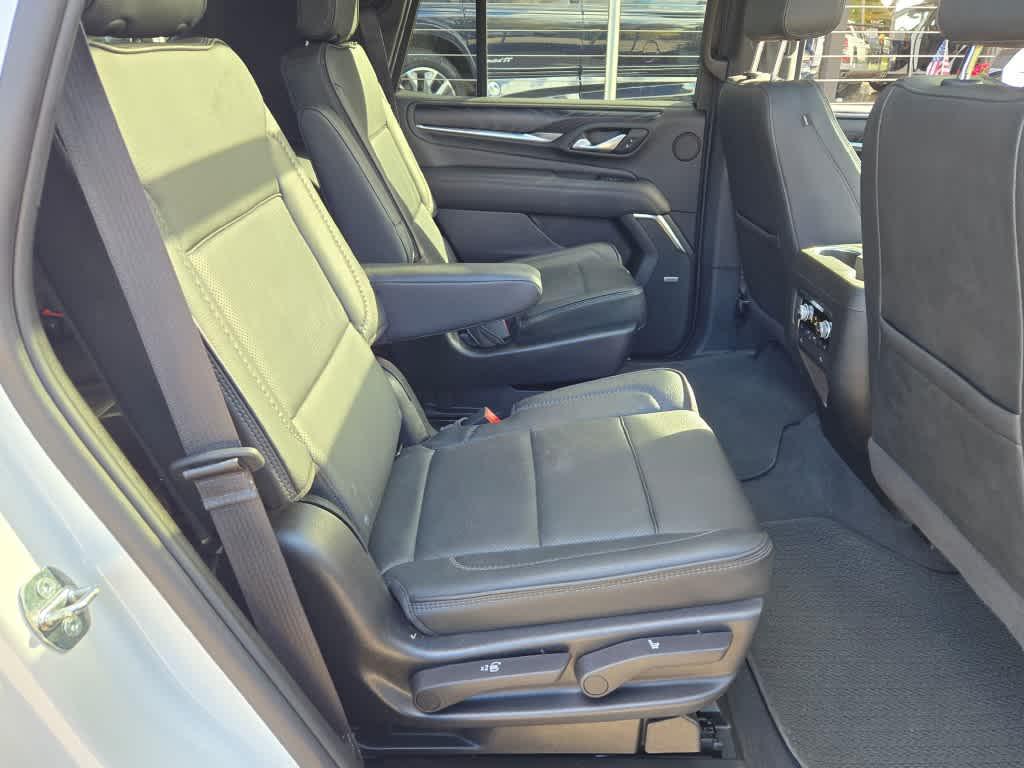 used 2022 GMC Yukon car, priced at $52,995