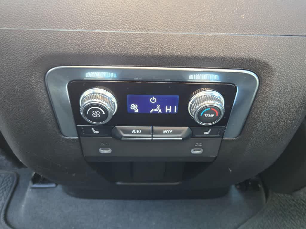 used 2022 GMC Yukon car, priced at $52,995