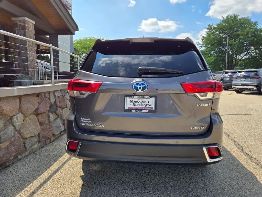 used 2018 Toyota Highlander Hybrid car, priced at $30,995