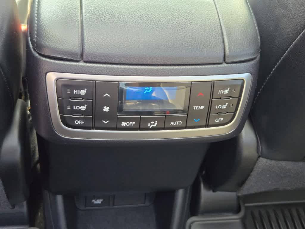 used 2018 Toyota Highlander Hybrid car, priced at $30,995