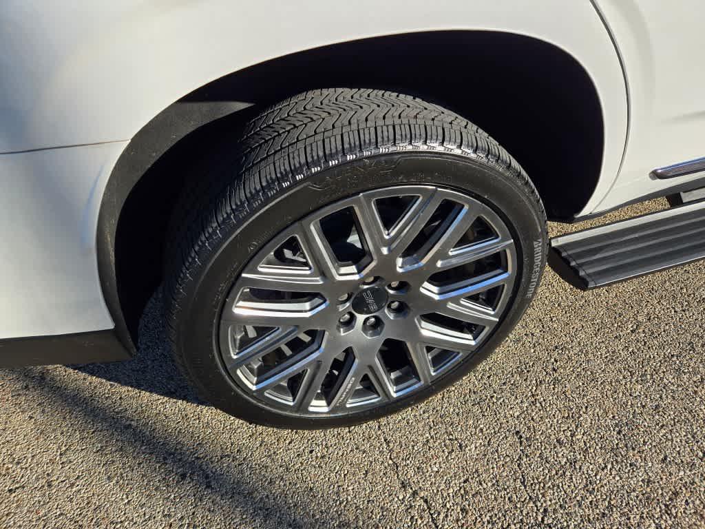 used 2025 GMC Yukon car, priced at $97,995