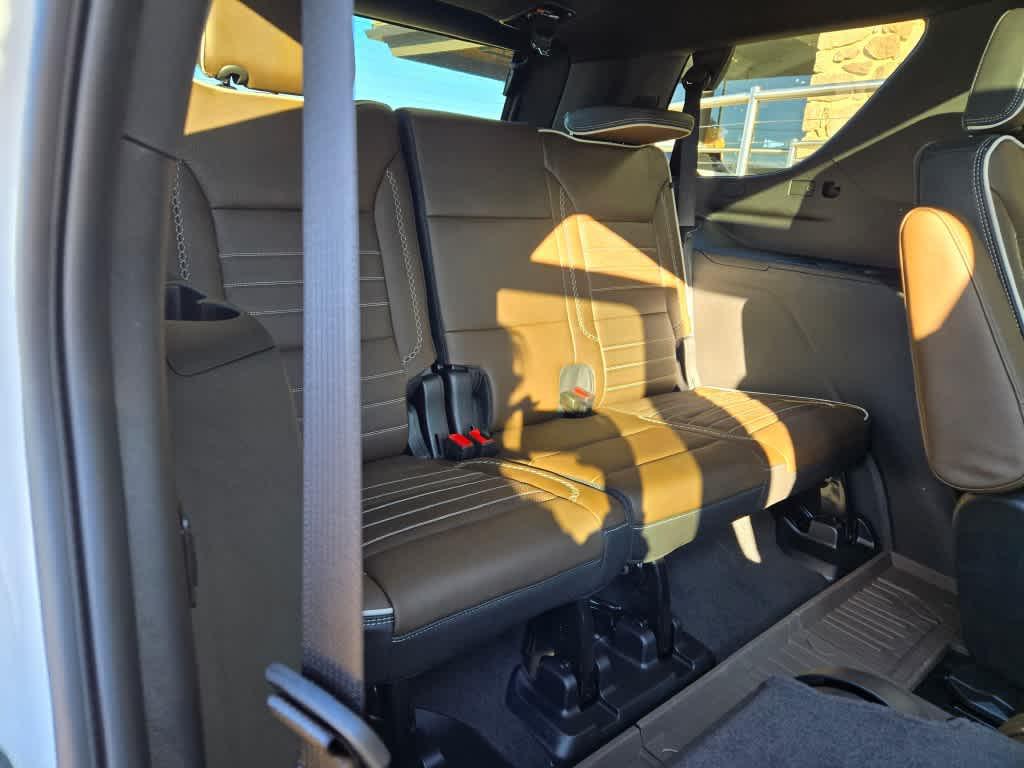 used 2025 GMC Yukon car, priced at $97,995