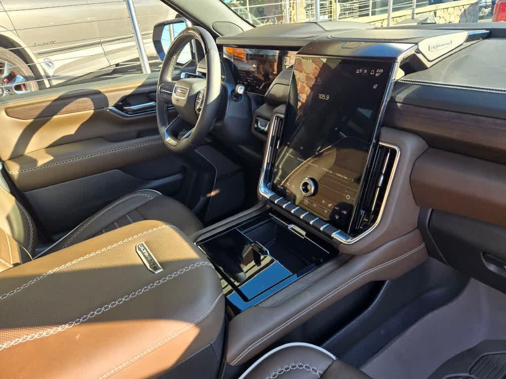 used 2025 GMC Yukon car, priced at $97,995