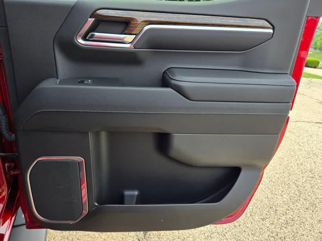 used 2023 GMC Sierra 1500 car, priced at $43,995