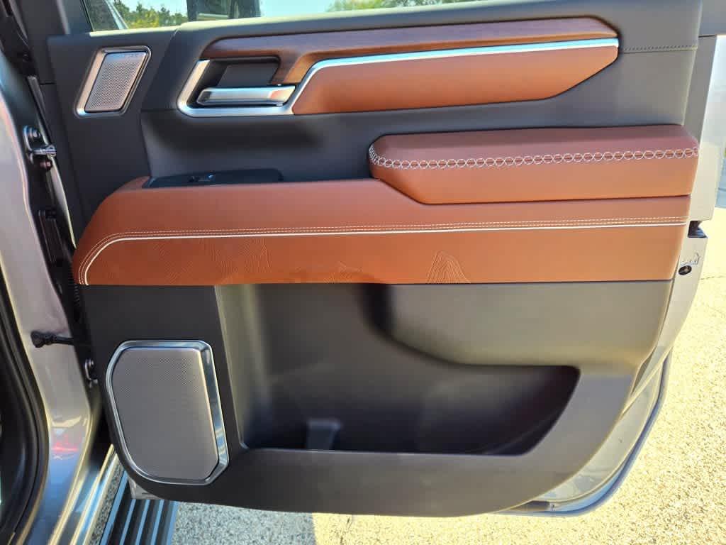 new 2026 GMC Sierra 2500 car, priced at $99,275