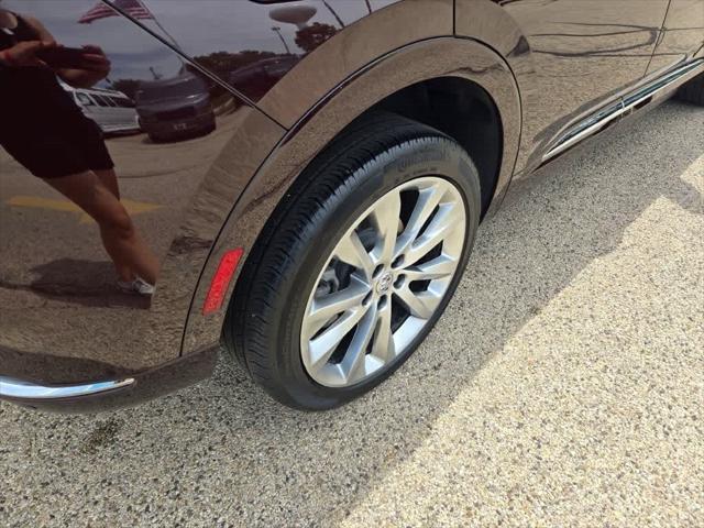 used 2023 Buick Envision car, priced at $29,995