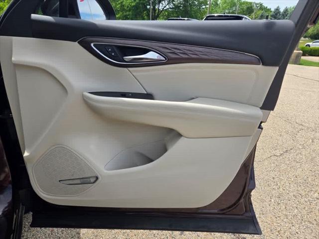 used 2023 Buick Envision car, priced at $29,995