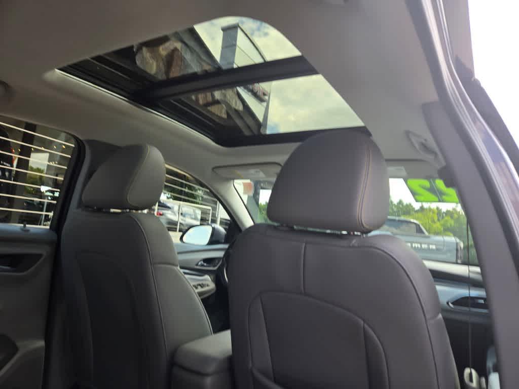 used 2022 Chevrolet Bolt EUV car, priced at $19,495