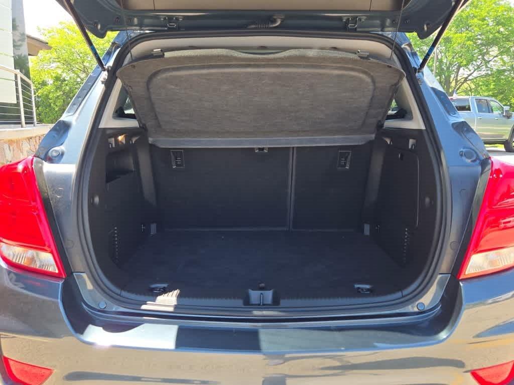 used 2022 Chevrolet Trax car, priced at $17,995