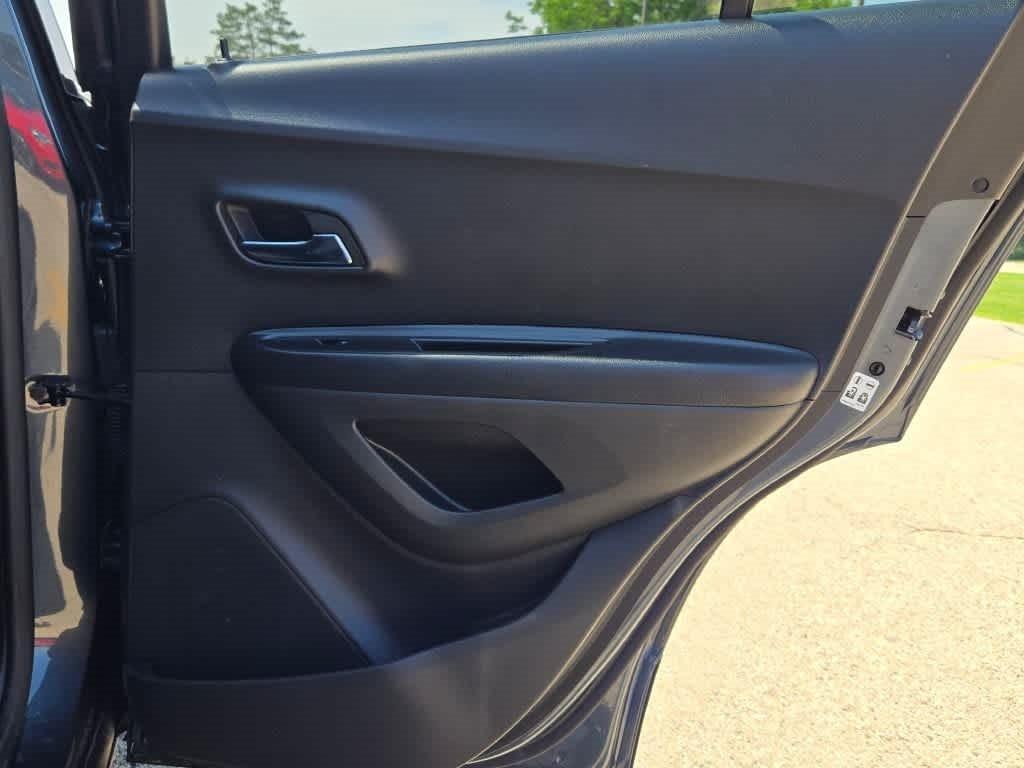 used 2022 Chevrolet Trax car, priced at $17,995
