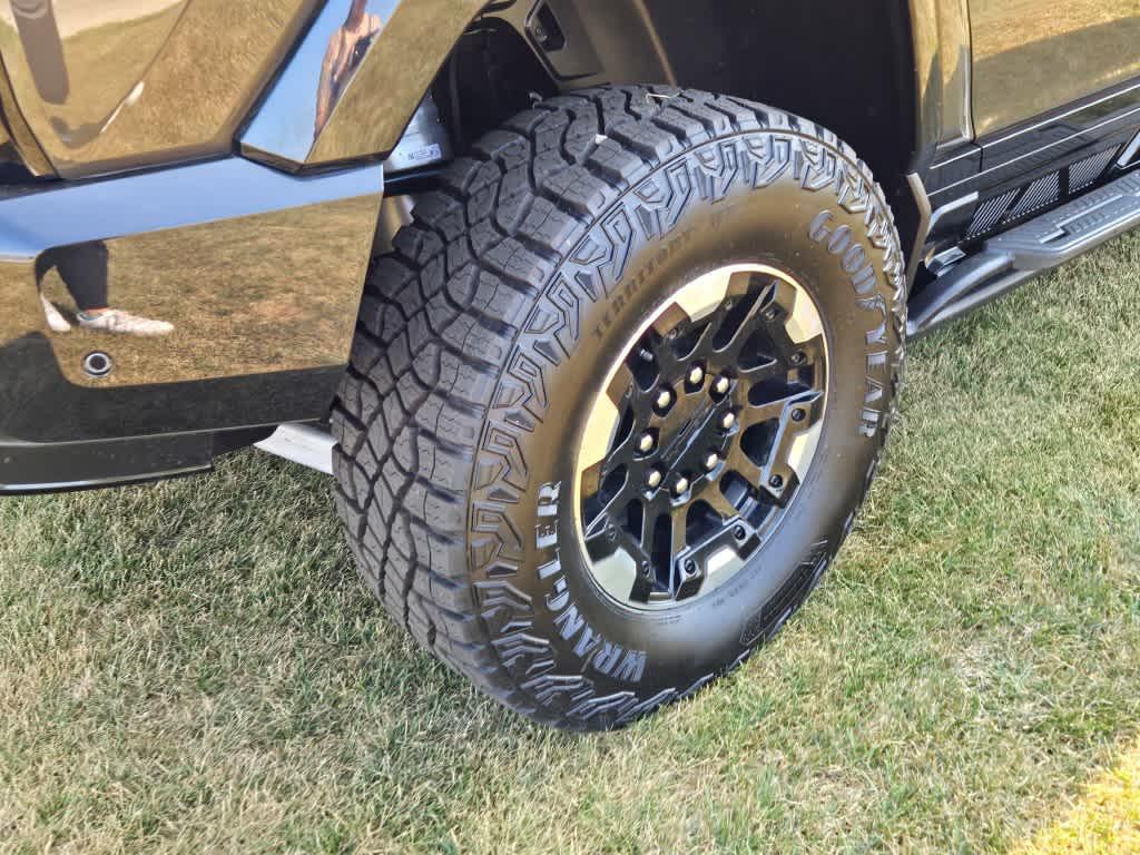 new 2024 GMC HUMMER EV SUV car, priced at $103,310