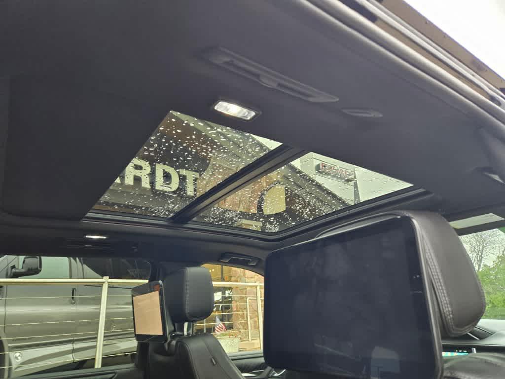 used 2023 GMC Yukon XL car, priced at $57,995