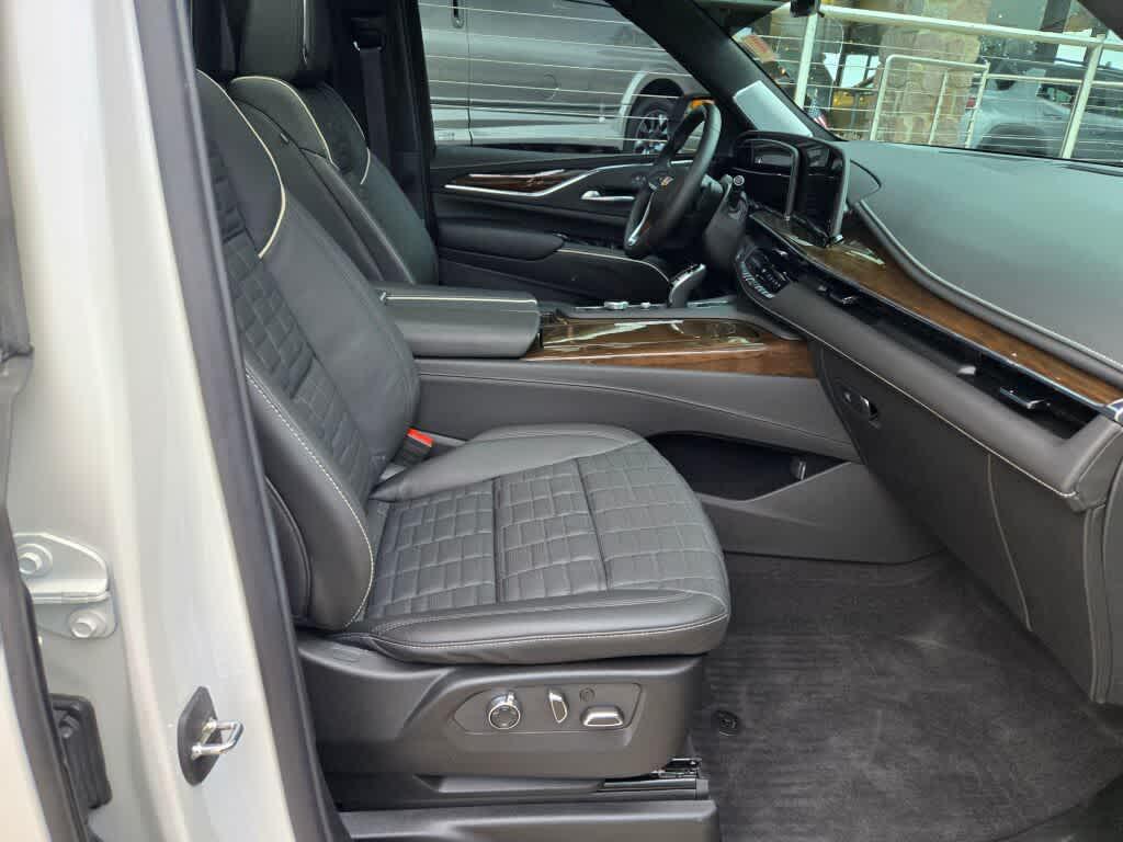 used 2024 Cadillac Escalade car, priced at $86,995