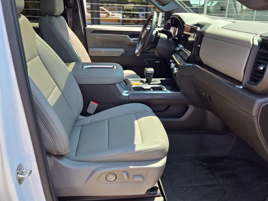 used 2022 GMC Sierra 1500 car, priced at $44,995