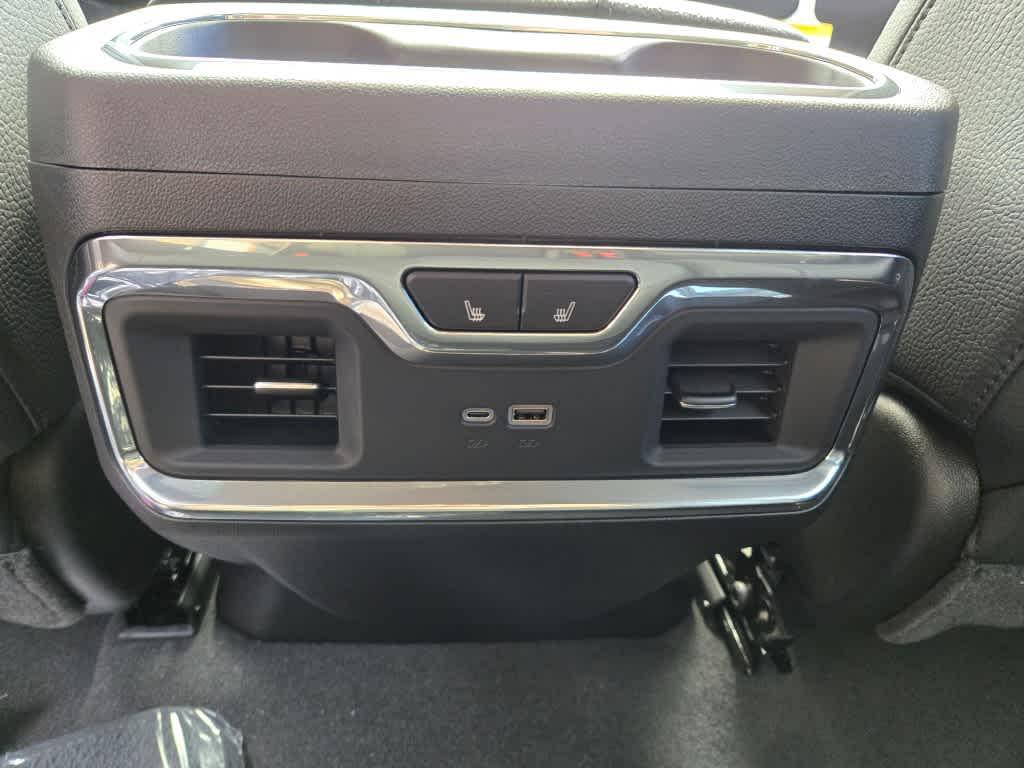 new 2026 GMC Sierra 2500 car, priced at $80,075