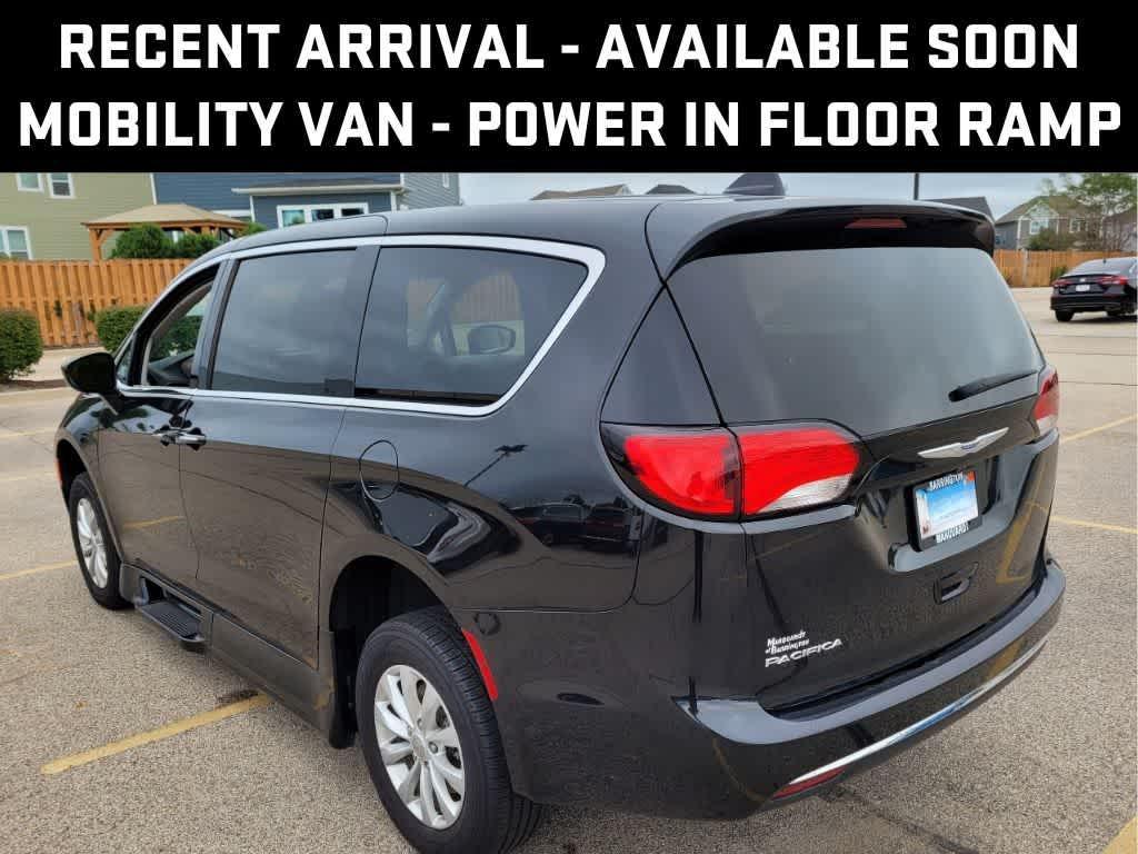 used 2018 Chrysler Pacifica car, priced at $40,995